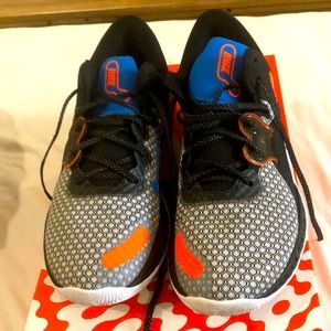 Nike renew basketballs shoes